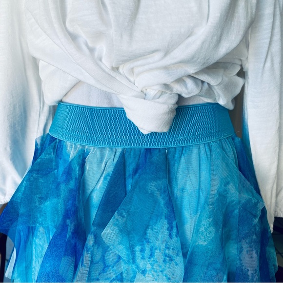 Anthropologie Chéri Ruffled Tulle Midi Skirt in the color Sky New - Picture 10 of 16